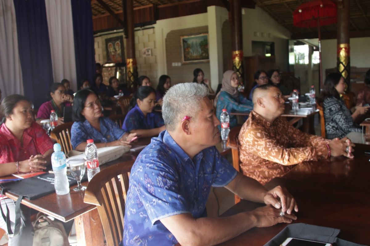 Pemkab Buleleng latih guru tangani anak berkebutuhan khusus