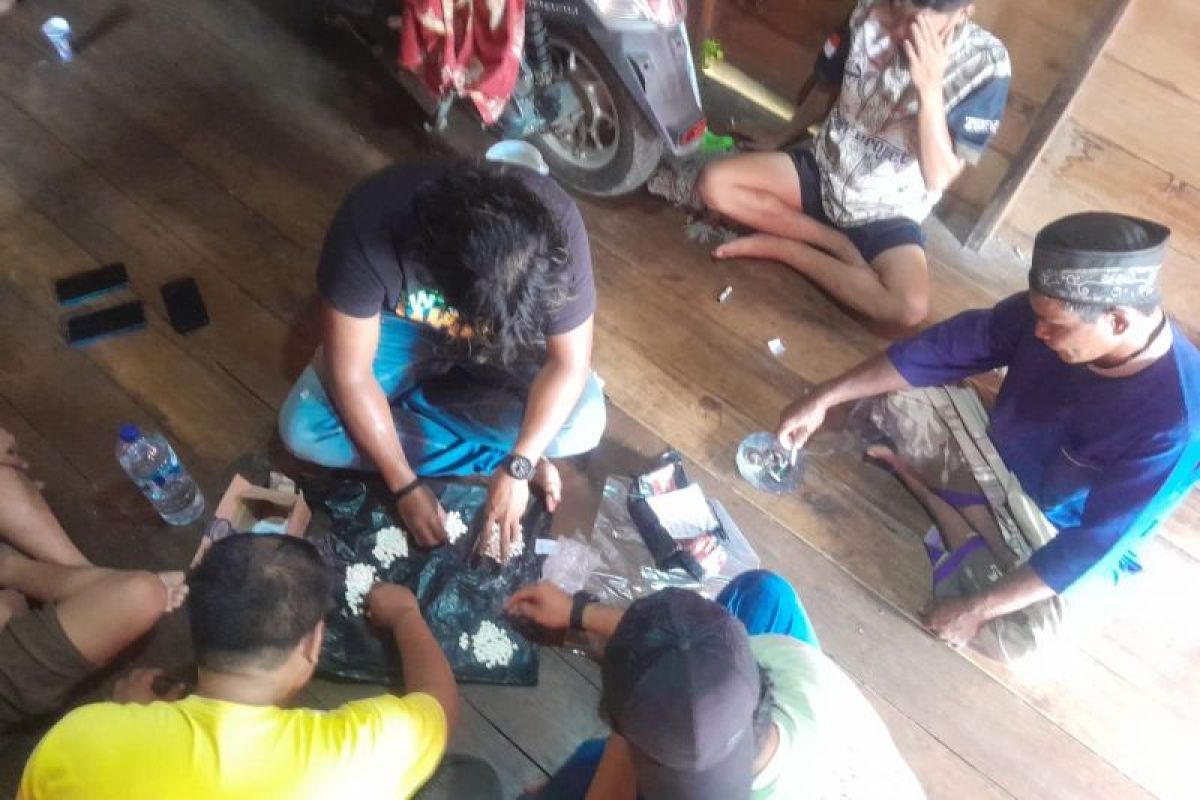 Pemuda di Balangan ditangkap usai beli obat terlarang lewat jasa pengiriman