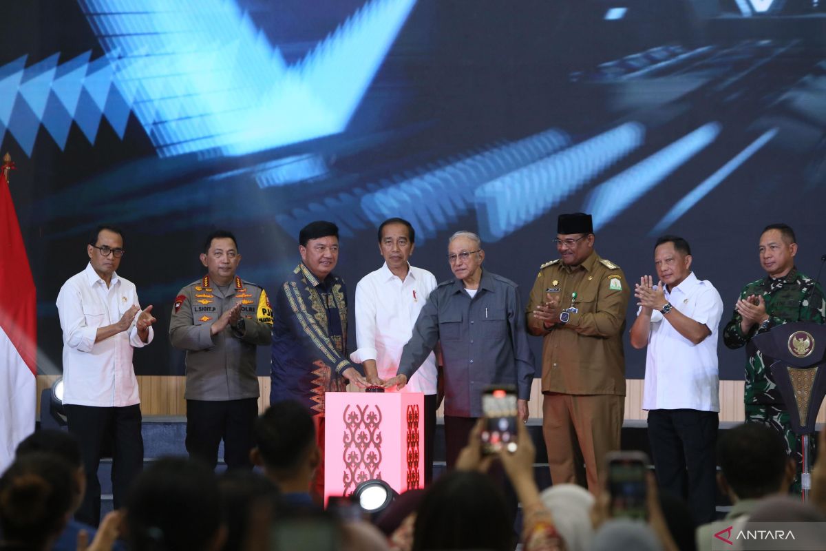 Presiden Jokowi resmikan gedung anak muda Aceh unggul hebat