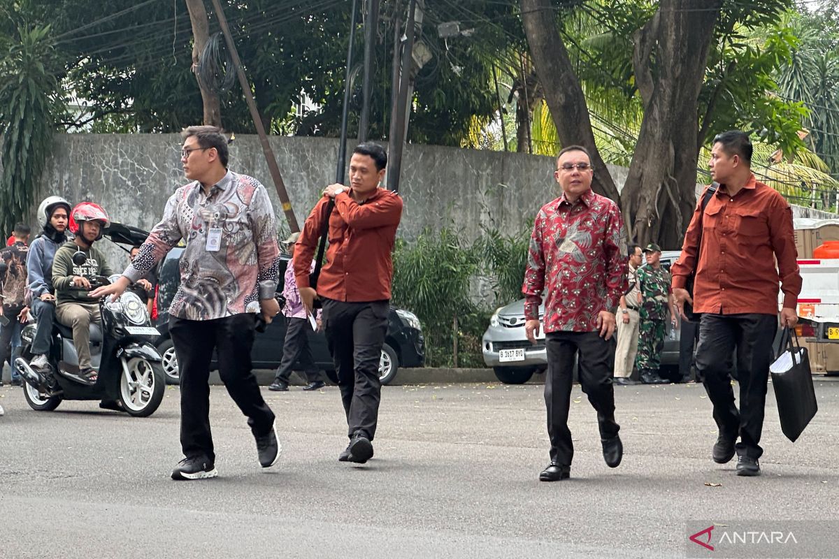 More cabinet candidates to be invited to Tuesday's meeting: Gerindra