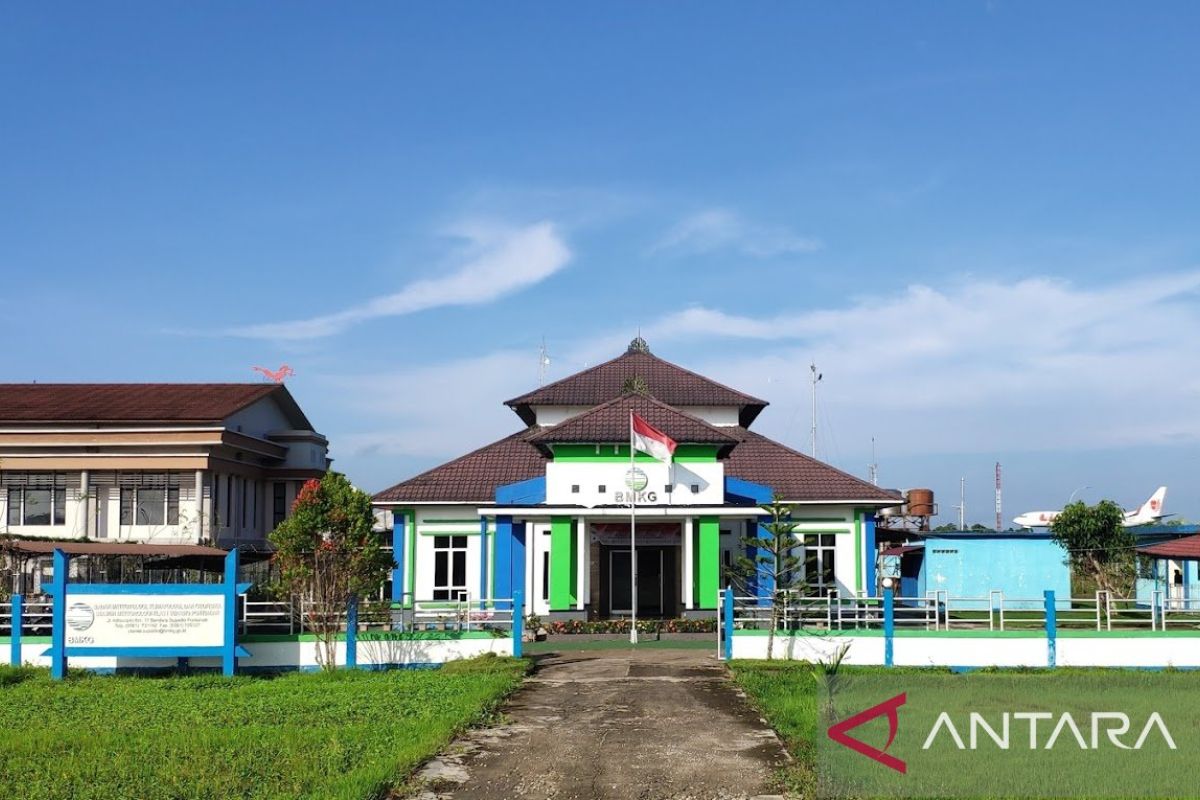 BMKG prediksi potensi banjir dan longsor di Kalimantan Barat