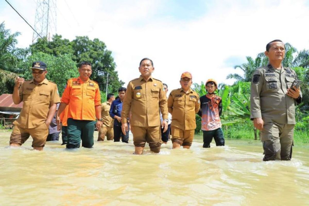 Banjir di Aeknatas Pjs Bupati Labura langsung turba