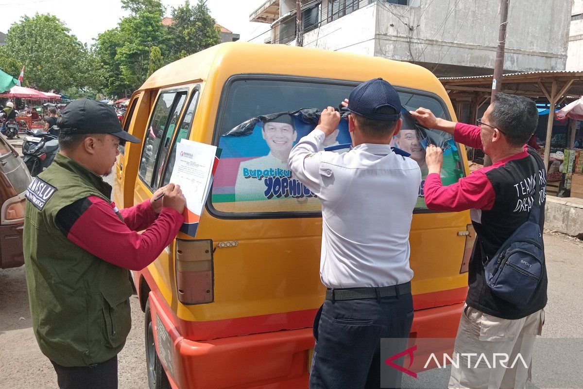 Bawaslu Purworejo tertibkan stiker kampanye di angkutan umum