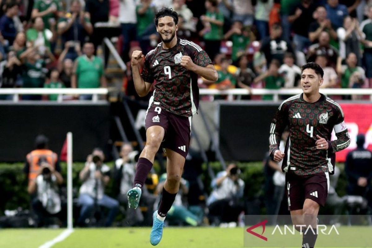 permainan bola kecil bulu tangkas berasal dari negara Raul Jimenez bawa Meksiko kalahkan AS 2-0 dalam laga persahabatan