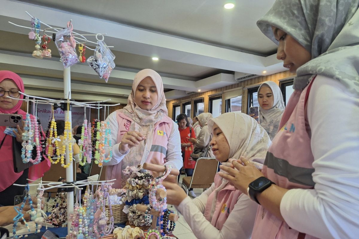 Srikandi Movement PLN latih dan dampingi kelompok perempuan rentan