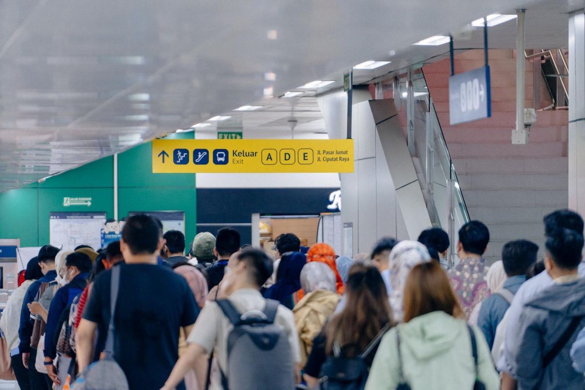 MRT Jakarta hentikan kegiatan olahraga "pound fit" di stasiun