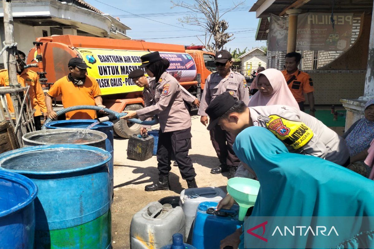 Polres Pamekasan gencarkan bantuan air bersih ke desa kekeringan