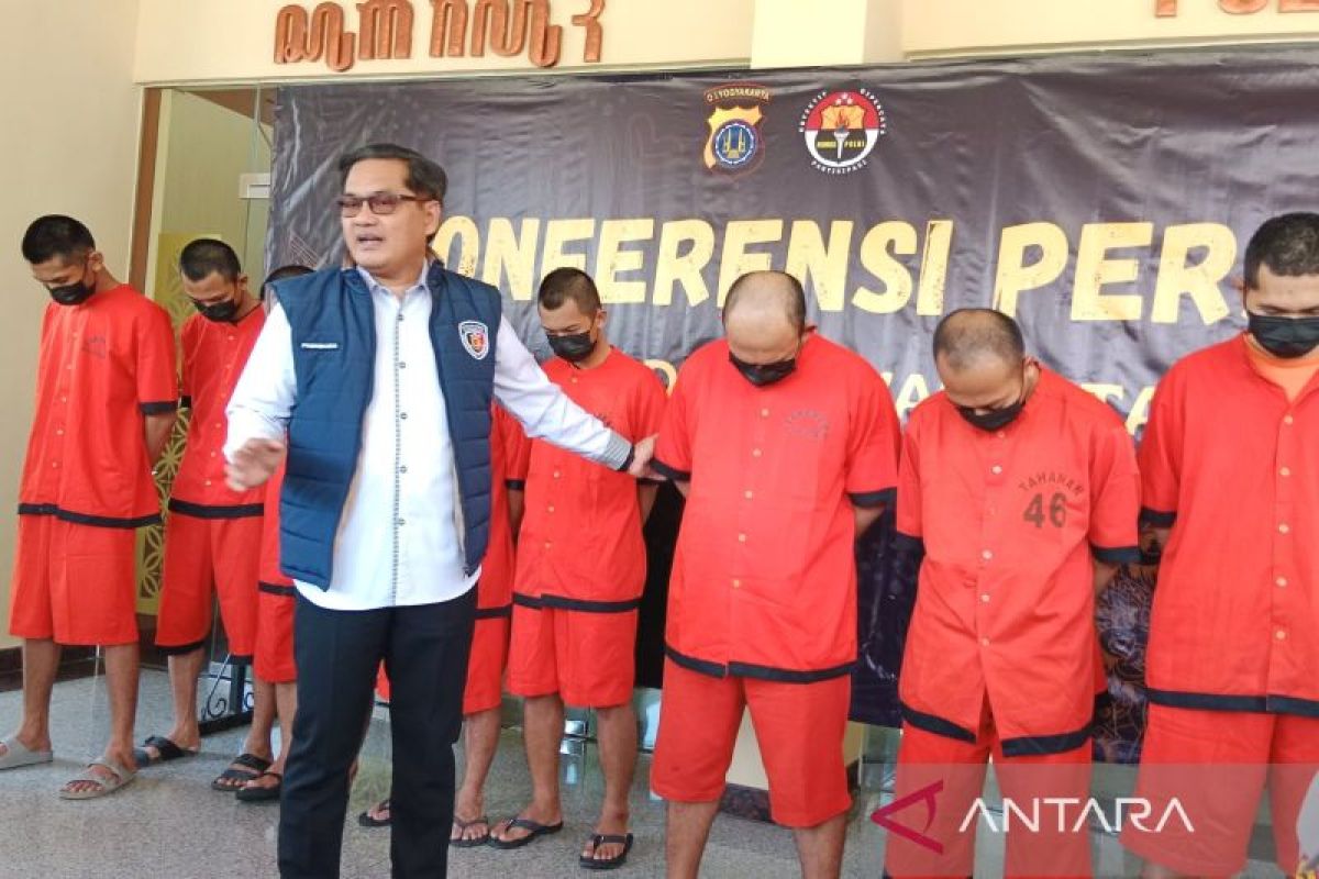 Polisi tangkap 10 tersangka perampokan Kantor Damkar Sleman