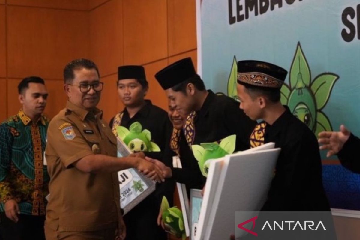 Pemprov Kaltim  berangkatkan  haji 24 peraih juara MTQN