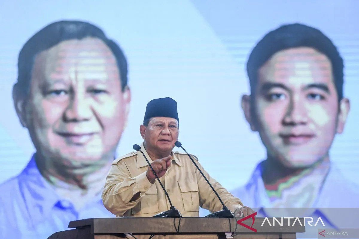 Prabowo welcomes Singapore PM at Merdeka Palace