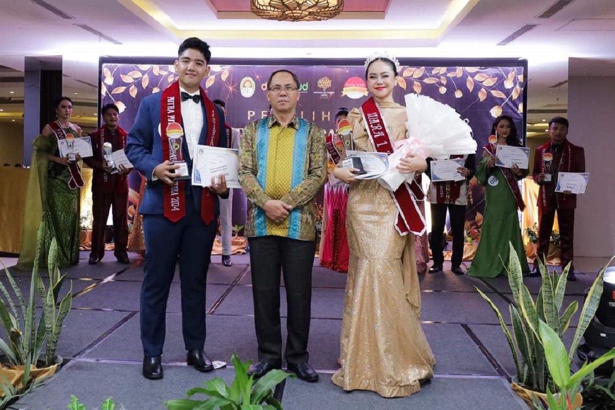 Uti dan Rizky pemenang pemilihan Putra Putri Pariwisata Nusantara Ketapang 2024