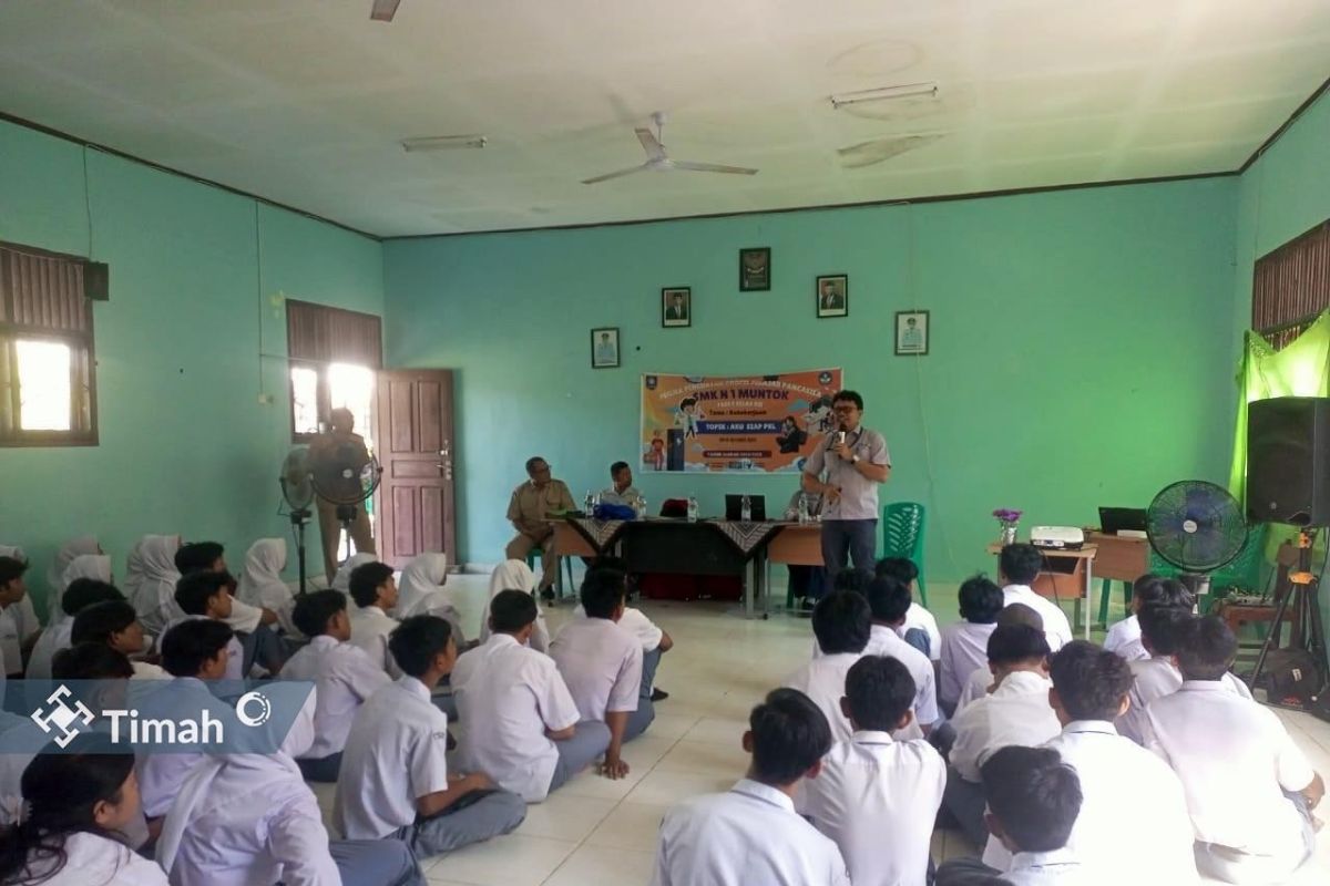 PT Timah fasilitasi pelajar SMK Negeri 1 Mentok untuk magang