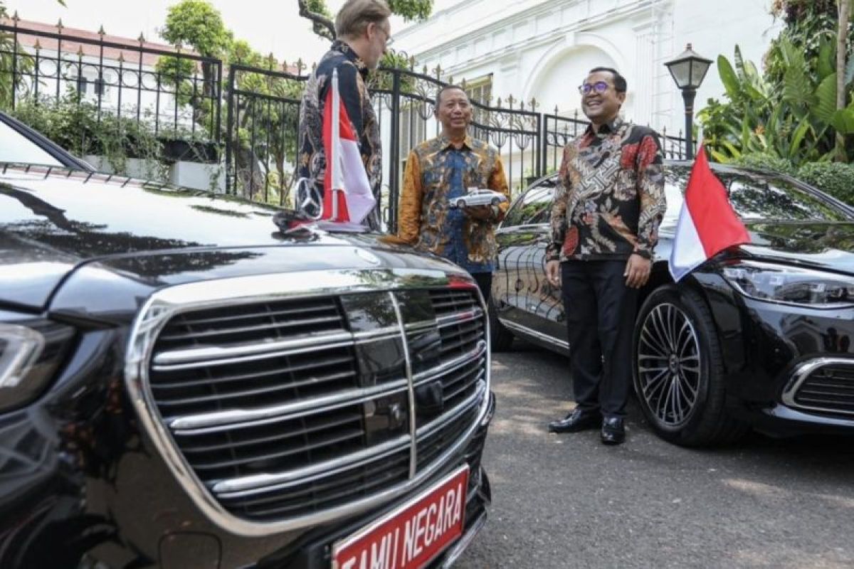 Mercedes suplai 60 unit mobil dukung pelantikan Prabowo-Gibran