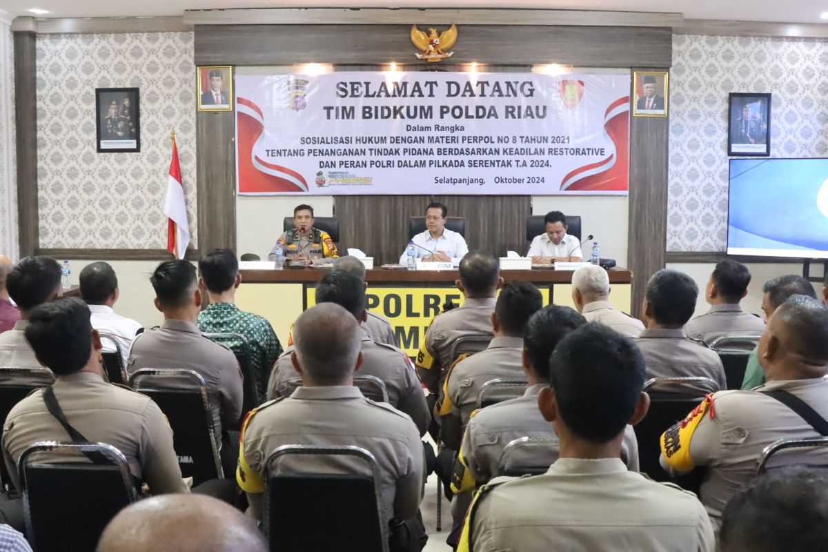 Kombes Qori tekankan netralitas Polri ke Polres Meranti