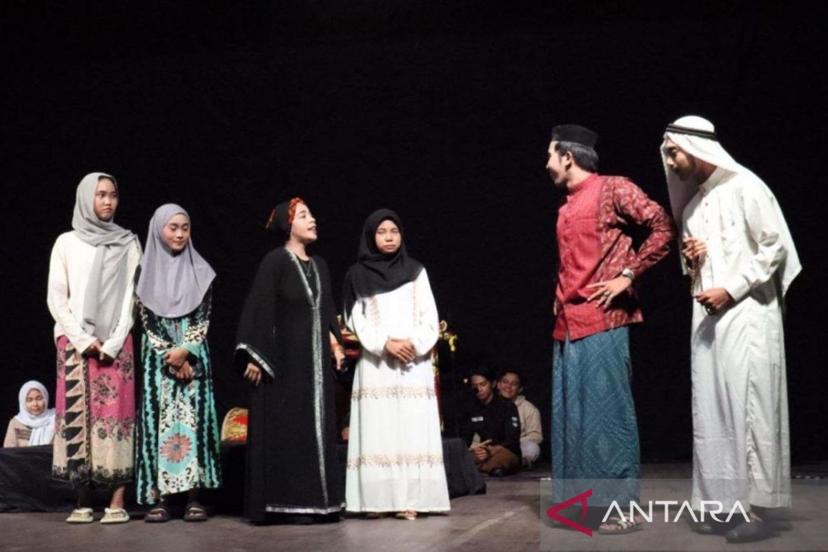 Kalsel perbaiki Balairung Sari persiapan Temu Taman Budaya Nasional