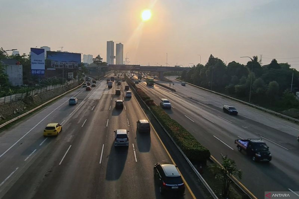 Tarif tol ruas Jakarta-Tangerang naik mulai Sabtu pukul 00.00 WIB