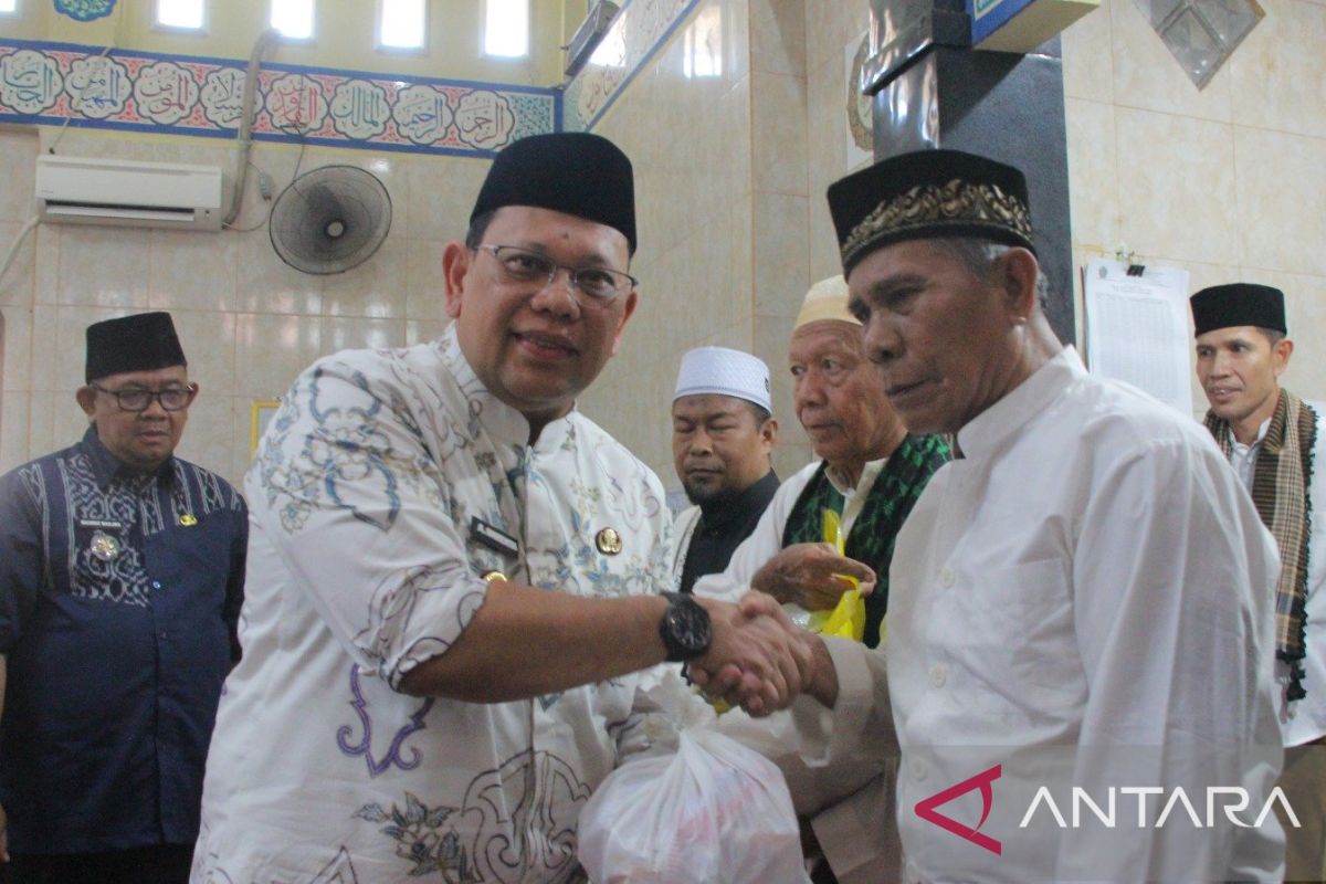 Kota Palembang salurkan hibah ke 2.067 masjid dan mushala