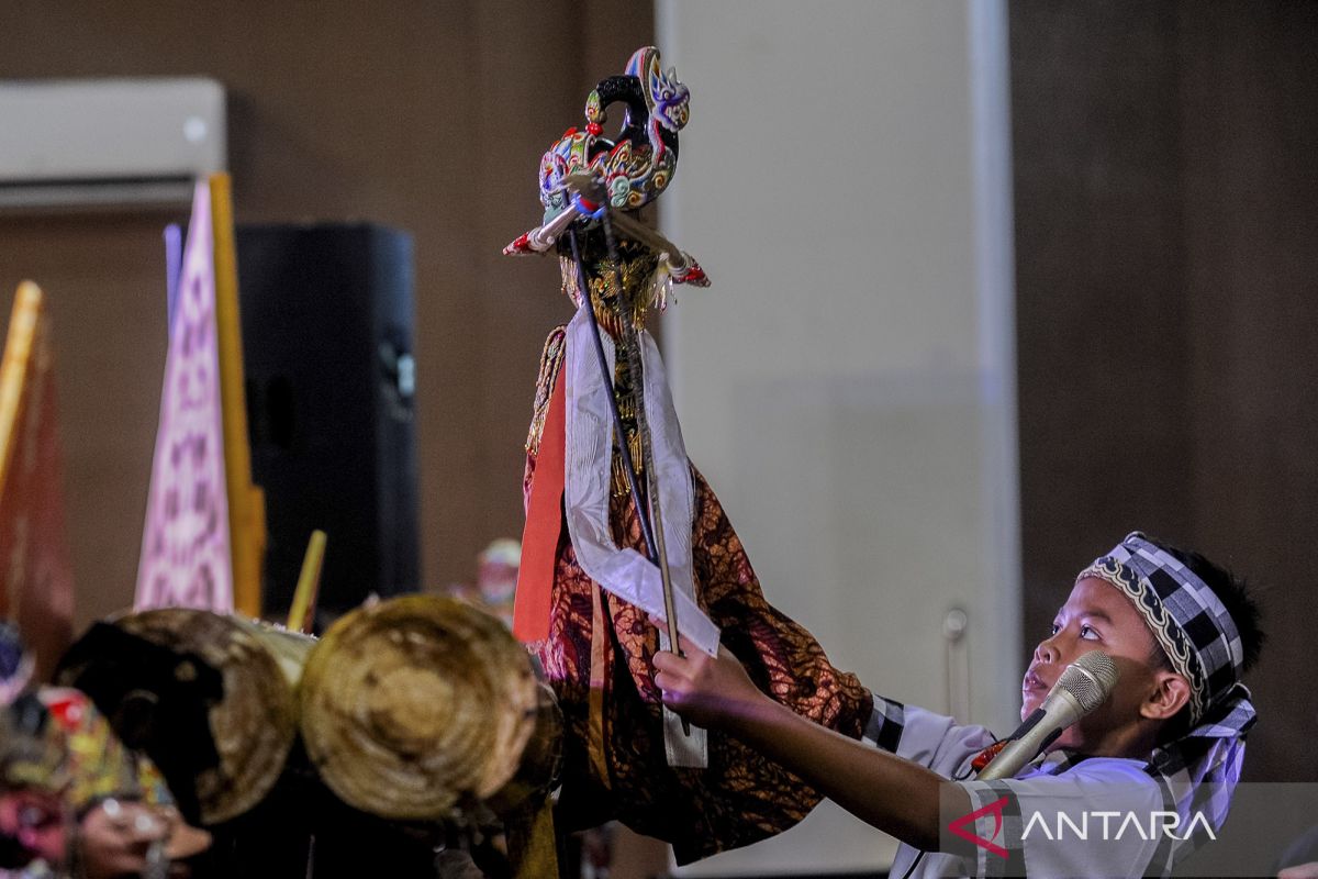 Festival pentas dalang cilik