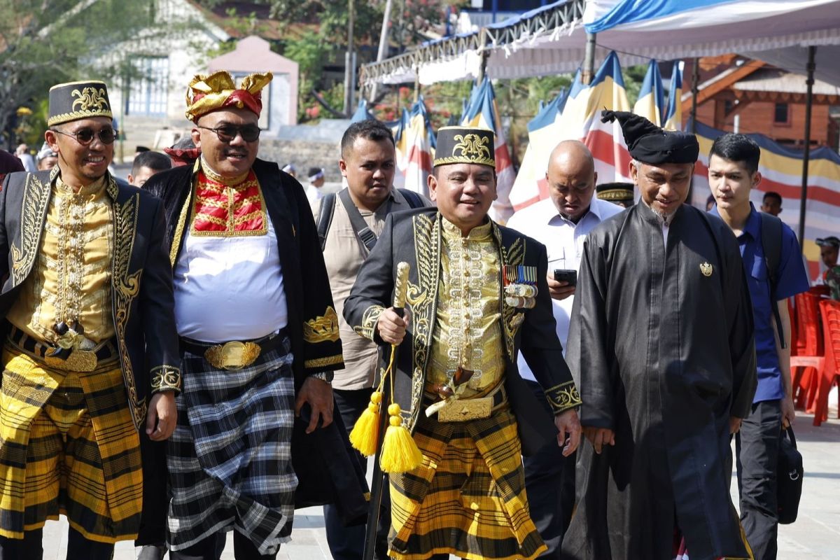 Pj. Gubernur Sultra inisiasi Perda Masyarakat Hukum Adat