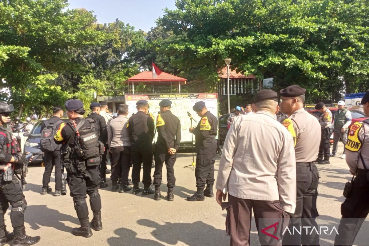 Polisi kerahkan 1.929 personel amankan aksi di Patung Kuda siang ini