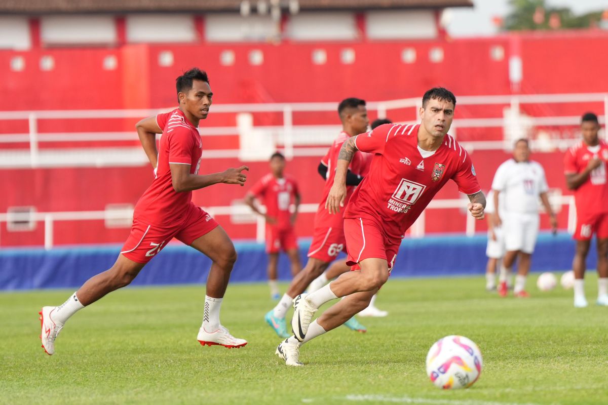 Malut United mewaspadai catatan laga kandang Arema,  beginu kata Nahumarury