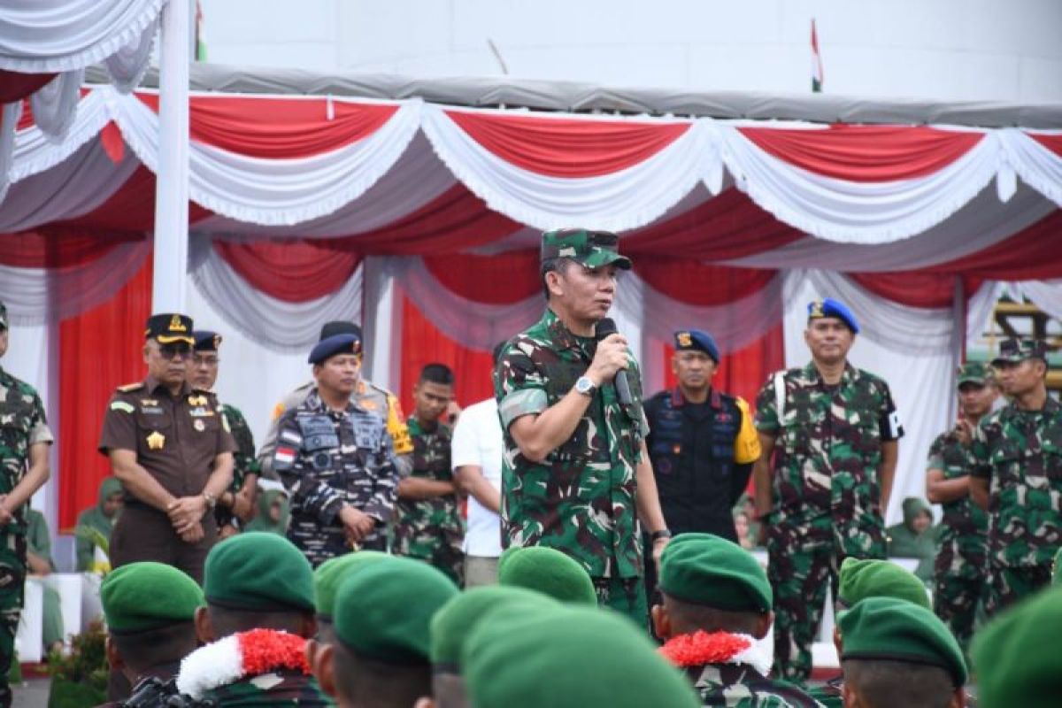 Pangdam I Bukit Barisan sambut Satgas Yonif 122/TS dari  Papua