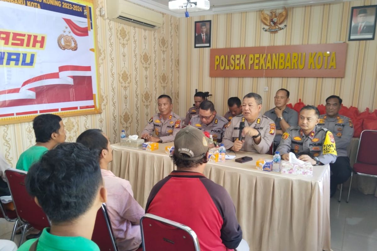 Jelang Pilkada 2024, polisi di Pekanbaru gaungkan persatuan lewat 'Minggu Kasih'