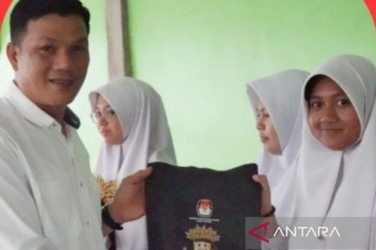 KPU Kota Solok ajak siswa SMA jadi pemilih cerdas pada Pilkada 2024