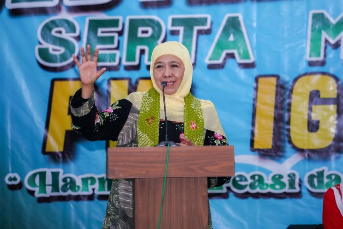 Di tengah gempuran AI, Khofifah ajak guru RA tetap ajarkan generasi alfa menulis