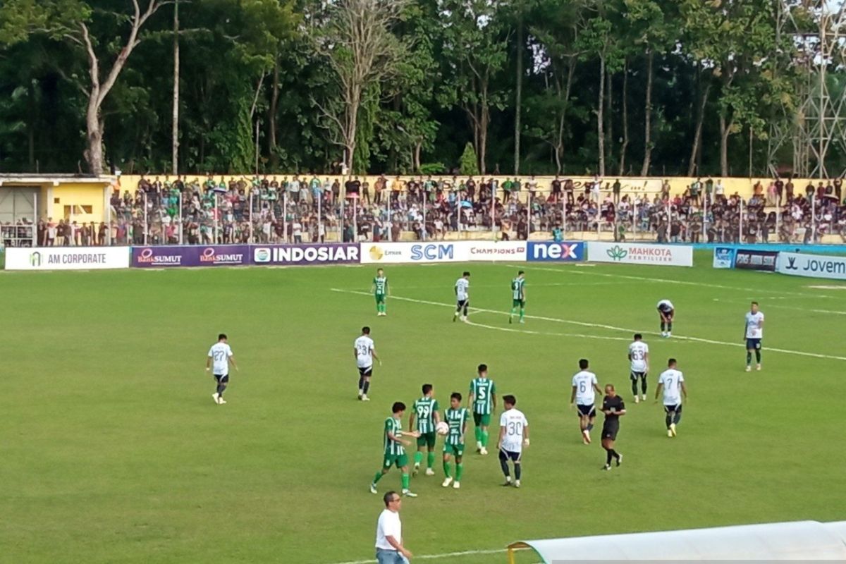 Main di kandang, PSMS hanya mampu bermain imbang 1-1 lawan PSPS