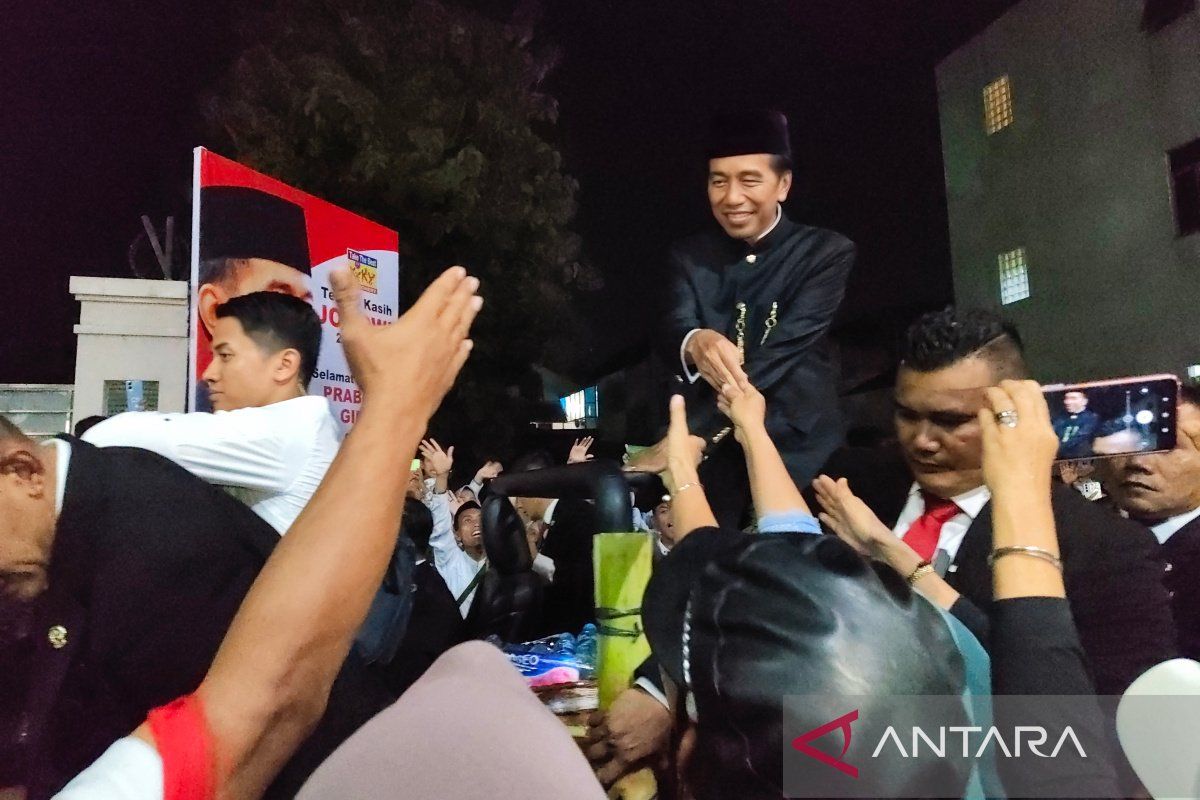 Presiden Prabowo perintahkan Panglima TNI dan Kapolri antarkan Jokowi