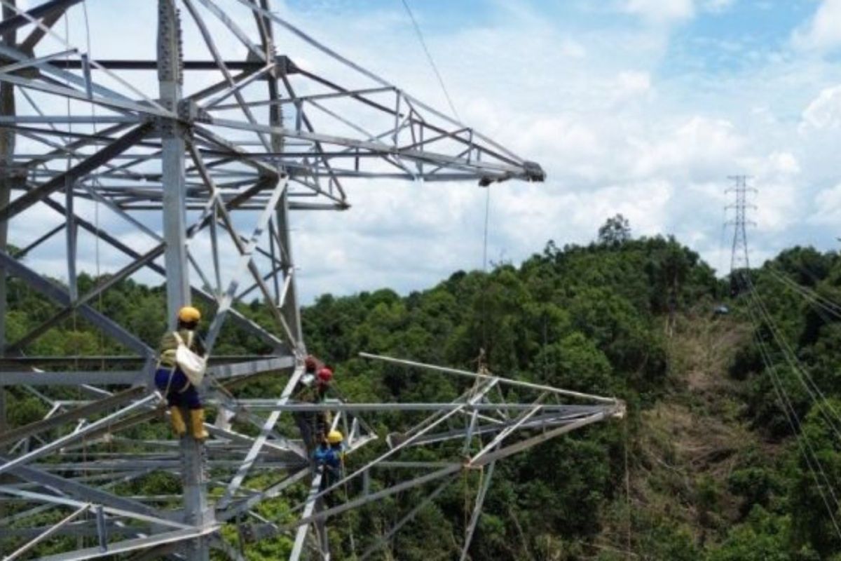 PLN UIP KLT tingkatkan pembangkit untuk  gerakkan kawasan industri