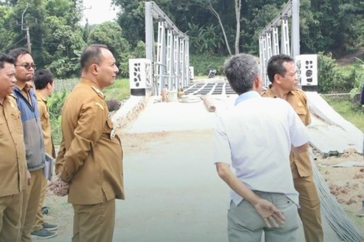 Pemkab Subang genjot pembangunan infrastruktur jalan serta jembatan