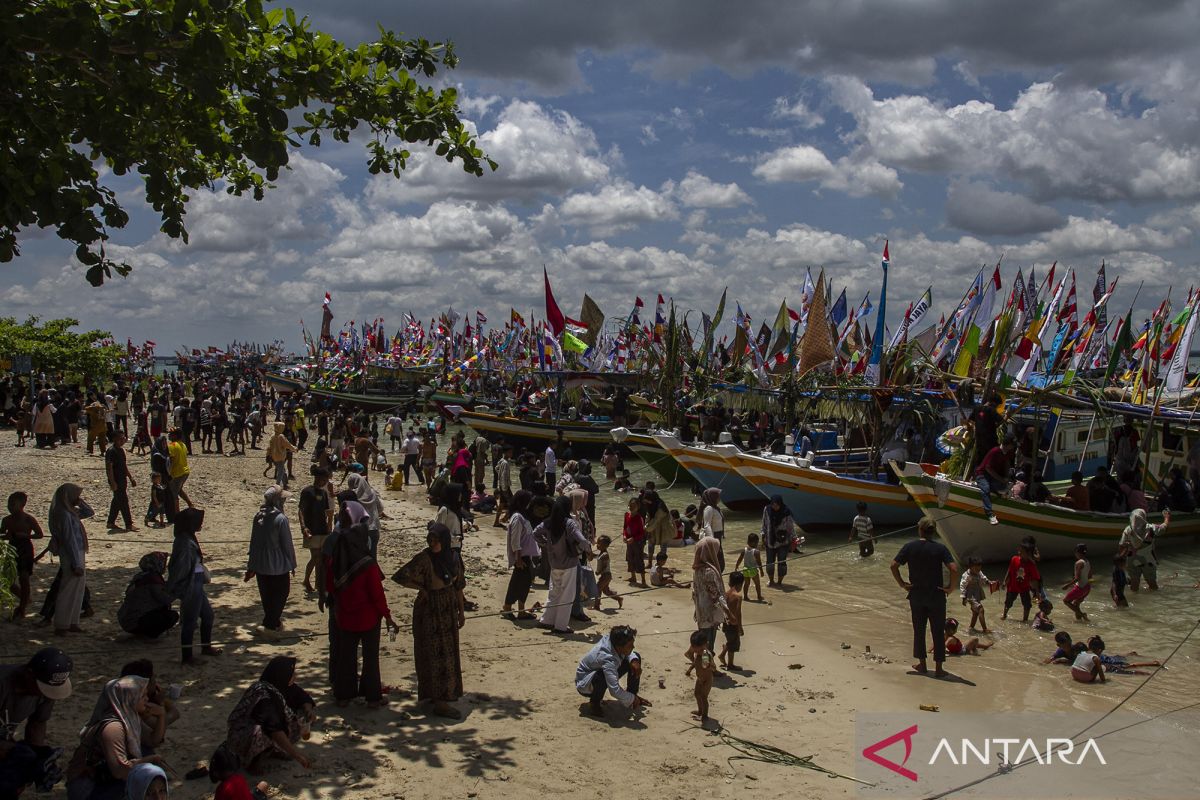 Wisata Pulau Liwungan di Banten