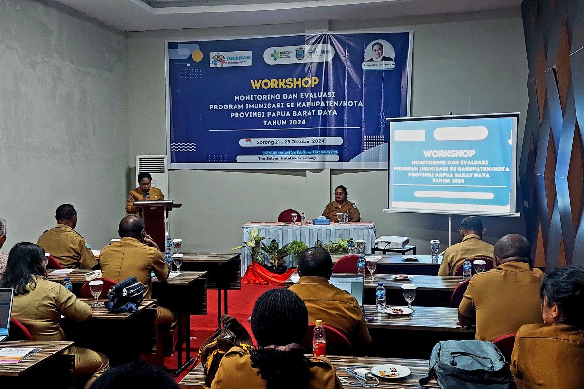 Dinkes Papua Barat Daya evaluasi capaian program imunisasi dasar