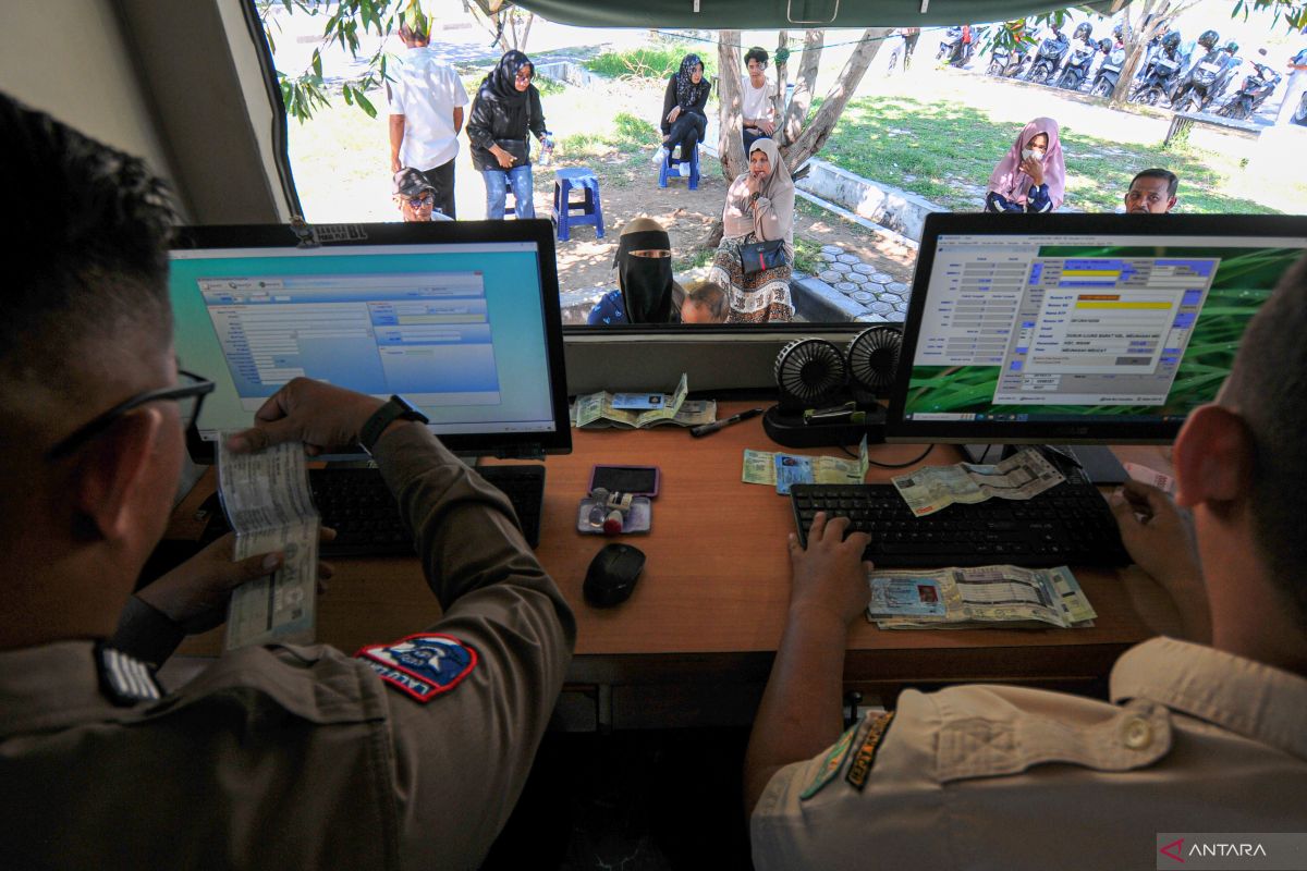 FOTO - Jemput bola layanan samsat keliling di Aceh