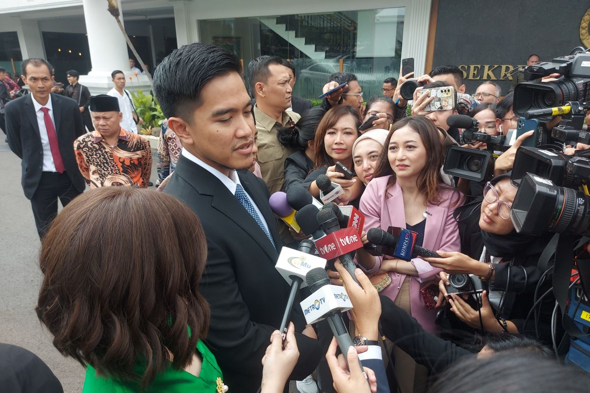 Kaesang hadiri pelantikan tiga kadernya sebagai menteri - wamen