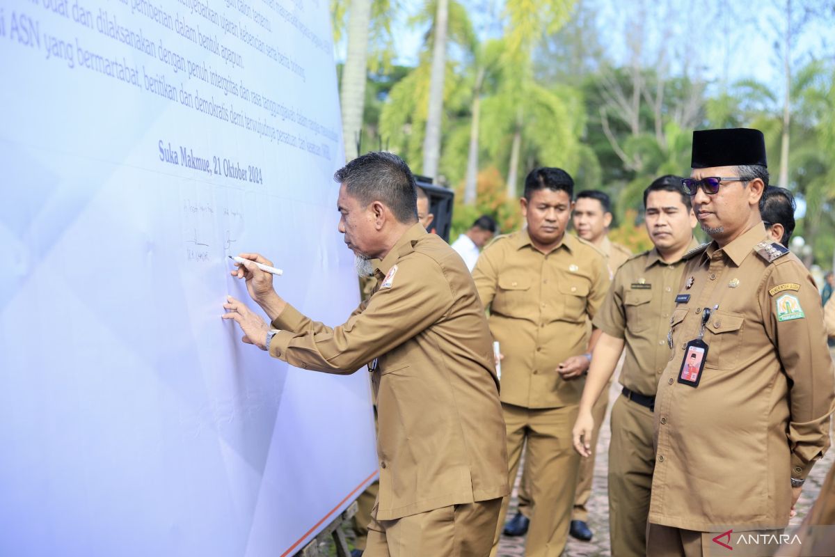 Ribuan ASN di Nagan Raya teken pakta integritas Pilkada 2024