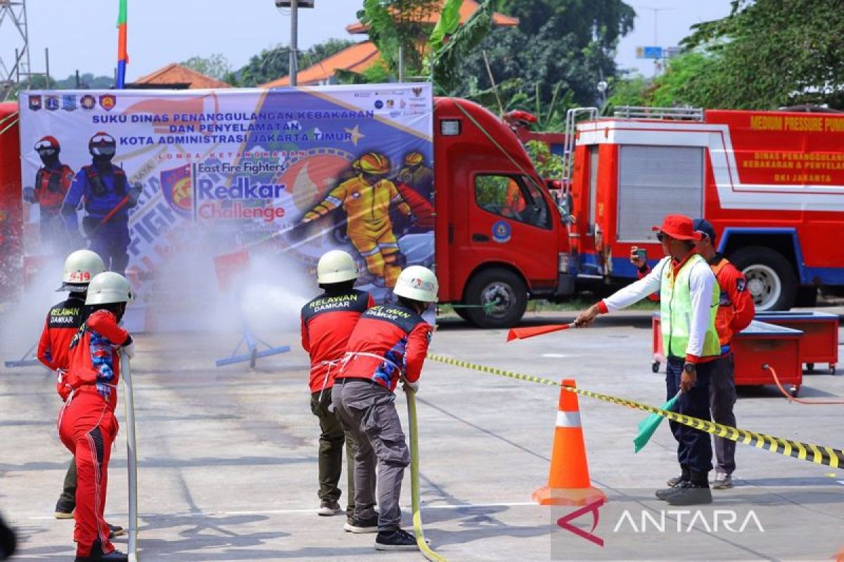 650 relawan pemadam kebakaran di Jaktim ikuti lomba ketangkasan