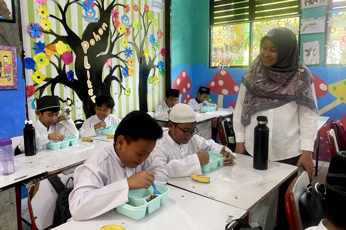 Disdik Tangerang instruksikan sekolah edukasi siswa agar suka menu MBG