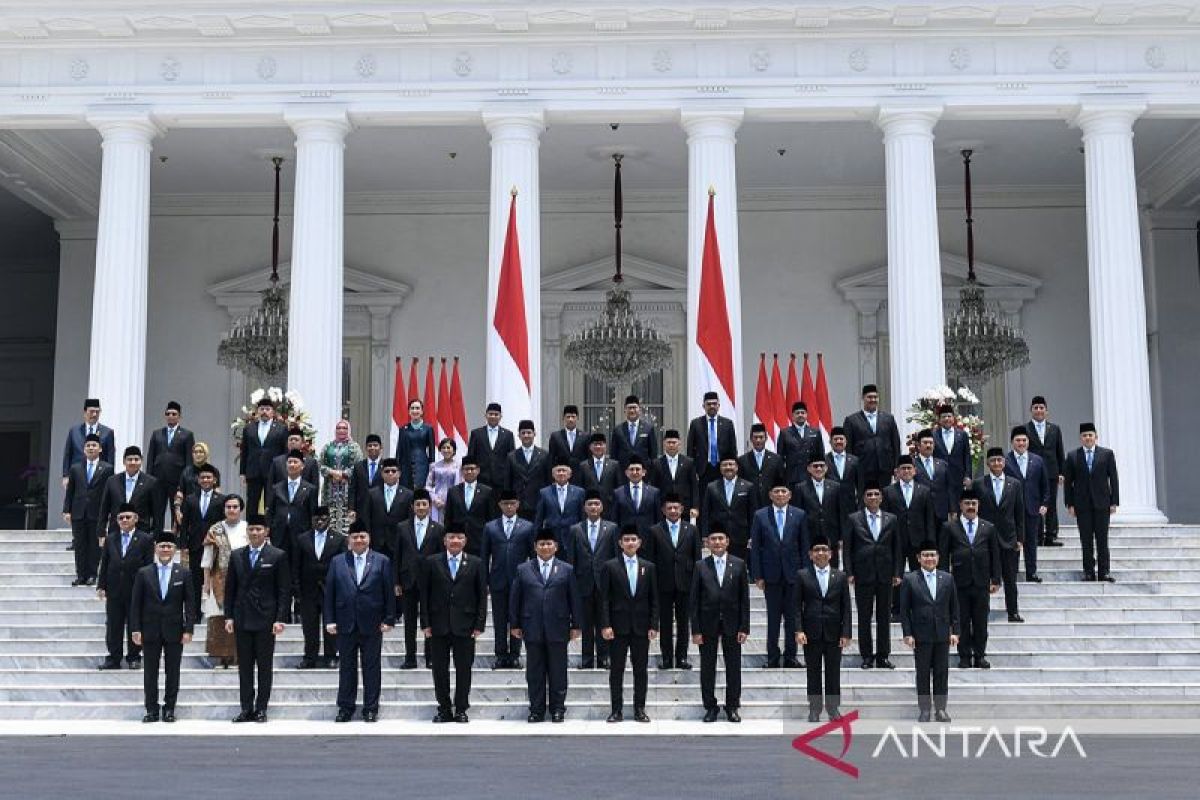 Presiden Prabowo Subianto gelar sidang kabinet perdana hari ini