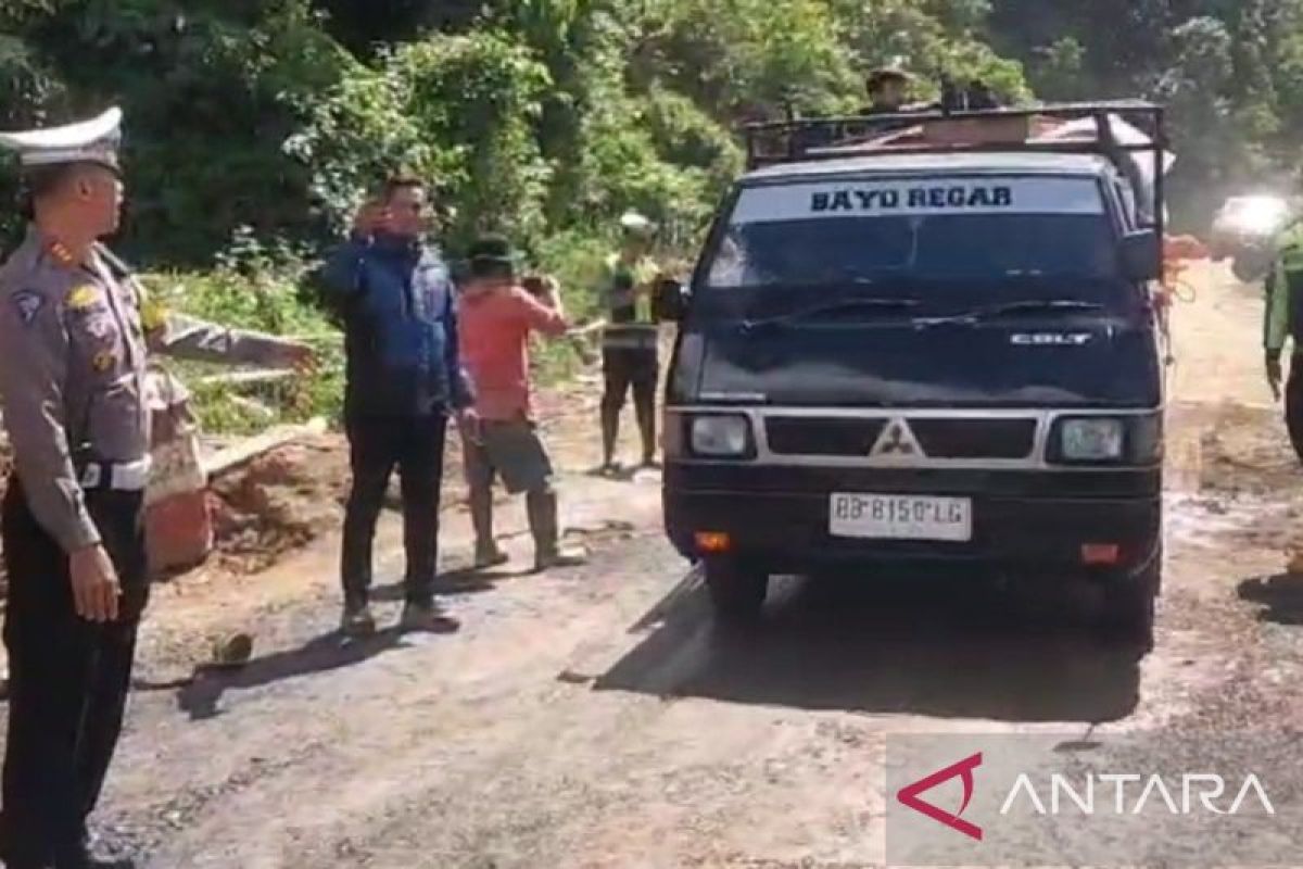 Uji coba lancar, kendaraan sudah mulai melintasi jalur lintas Sumatera Batu Jomba