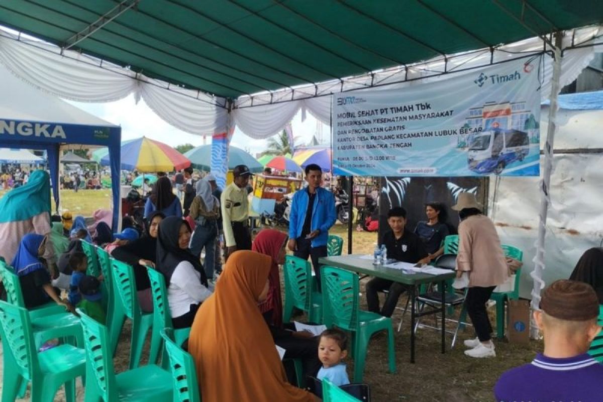 Ratusan warga Perlang berobat gratis di Mobil Sehat Timah rangkaian Festival Danau Pading