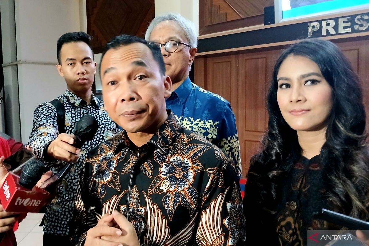 Menteri Kependudukan tepis anggapan anak muda Indonesia enggan menikah