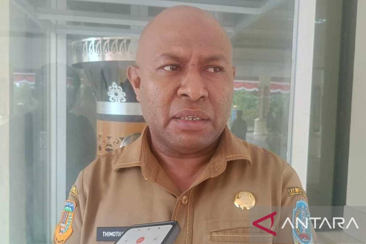 Pemerintah Kabupaten Jayapura imbau ASN hindari masalah ciptakan profesional kerja