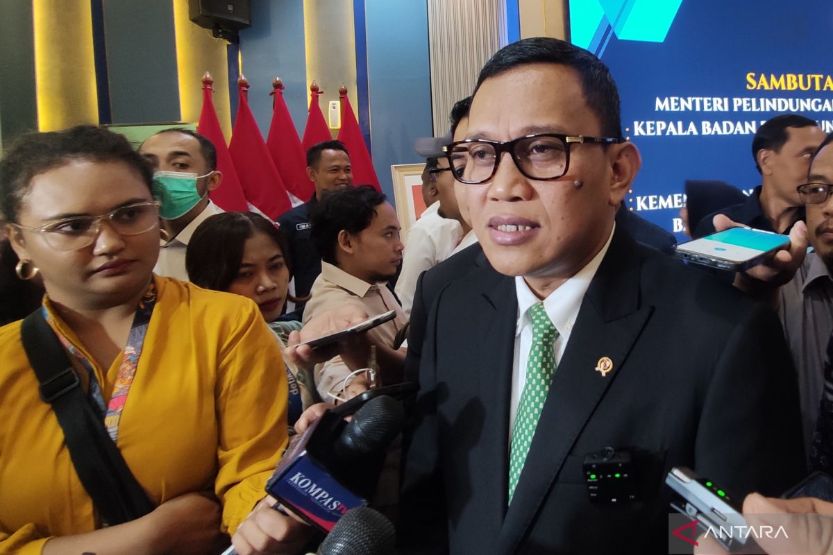 Menteri PPMI percepat penyesuaian strategi diplomasi ketenagakerjaan