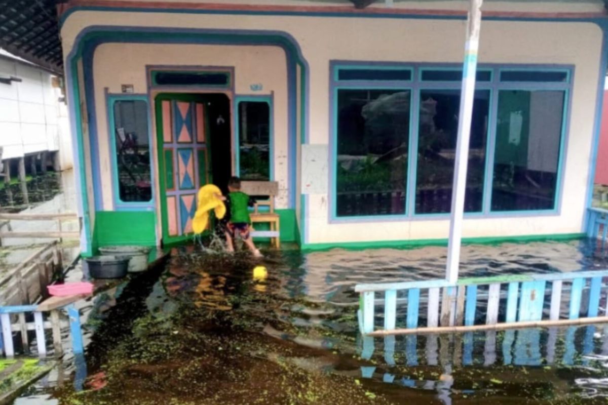 Dinsos Kalsel siap siagakan pasukan cegah banjir saat musim hujan