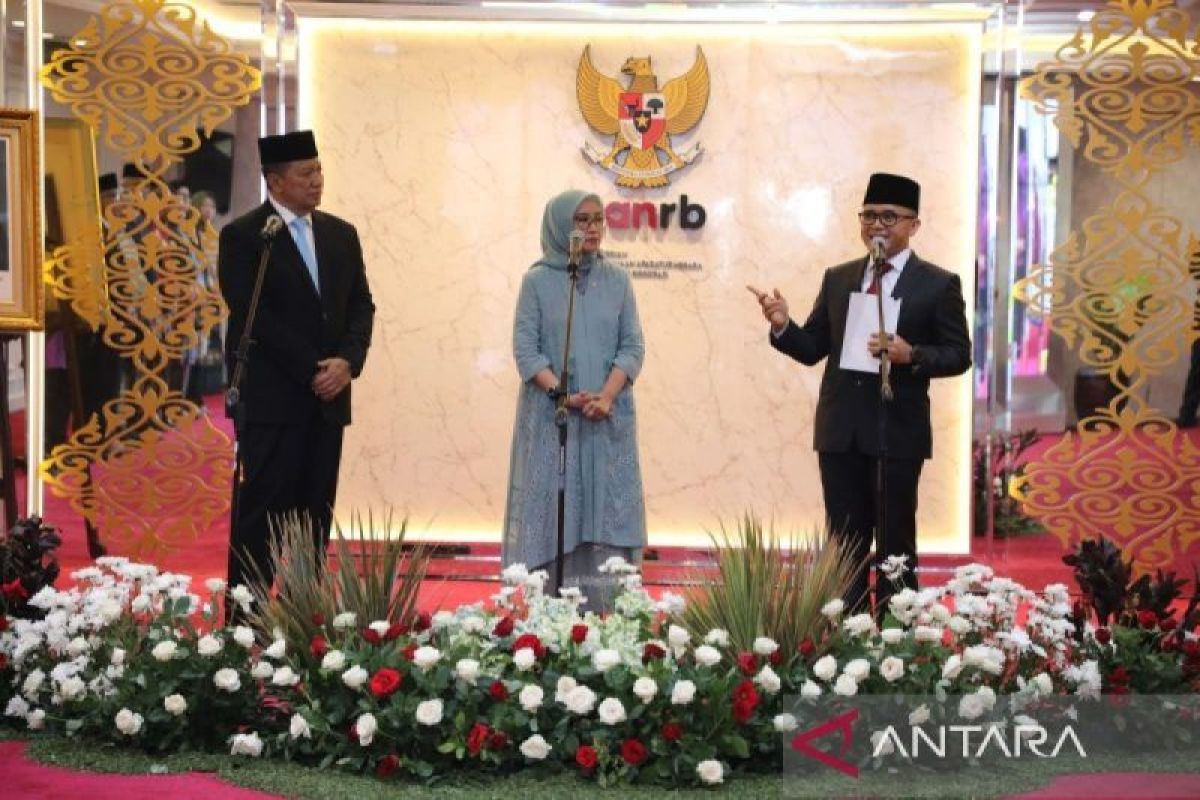 Menteri Rini-Wamen Purwadi siapkan gebrakan estafet penguatan reformasi birokrasi