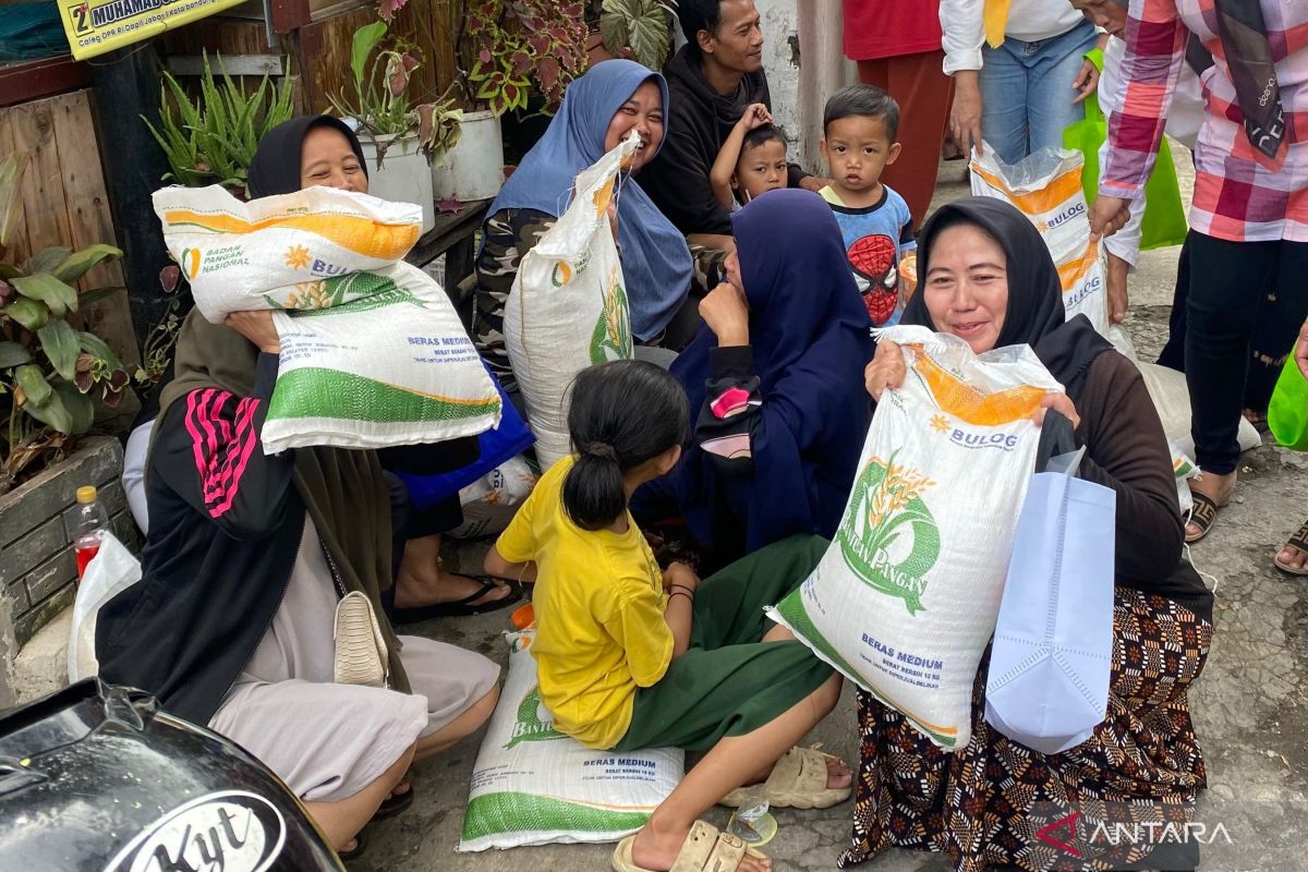 Pemkot Bandung sebut bantuan beras tahap ketiga tersalurkan 100 persen