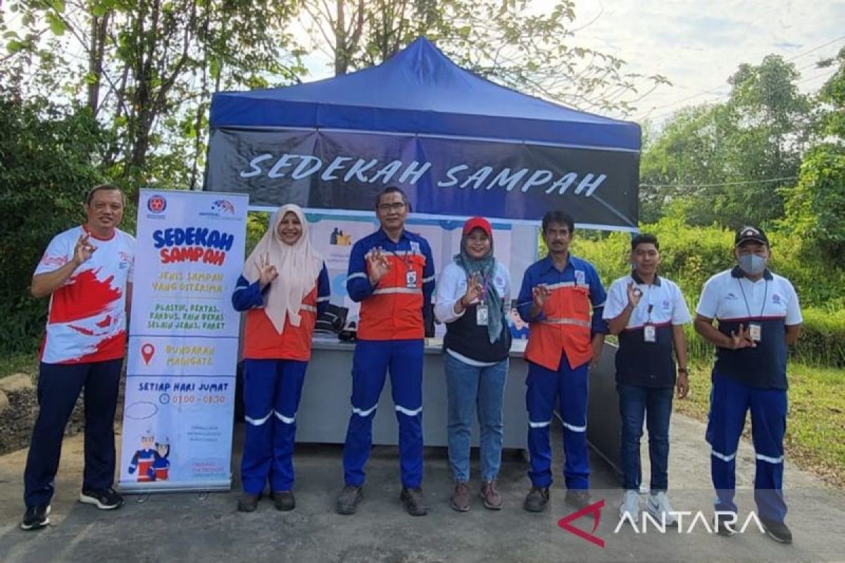 Indocement edukasi karyawan giat beramal melalui program sedekah sampah